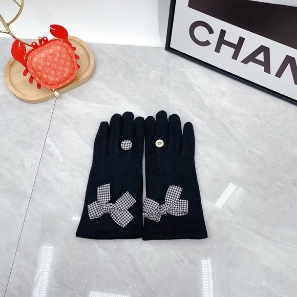 Miu Miu Black Gloves with Checkered Bow